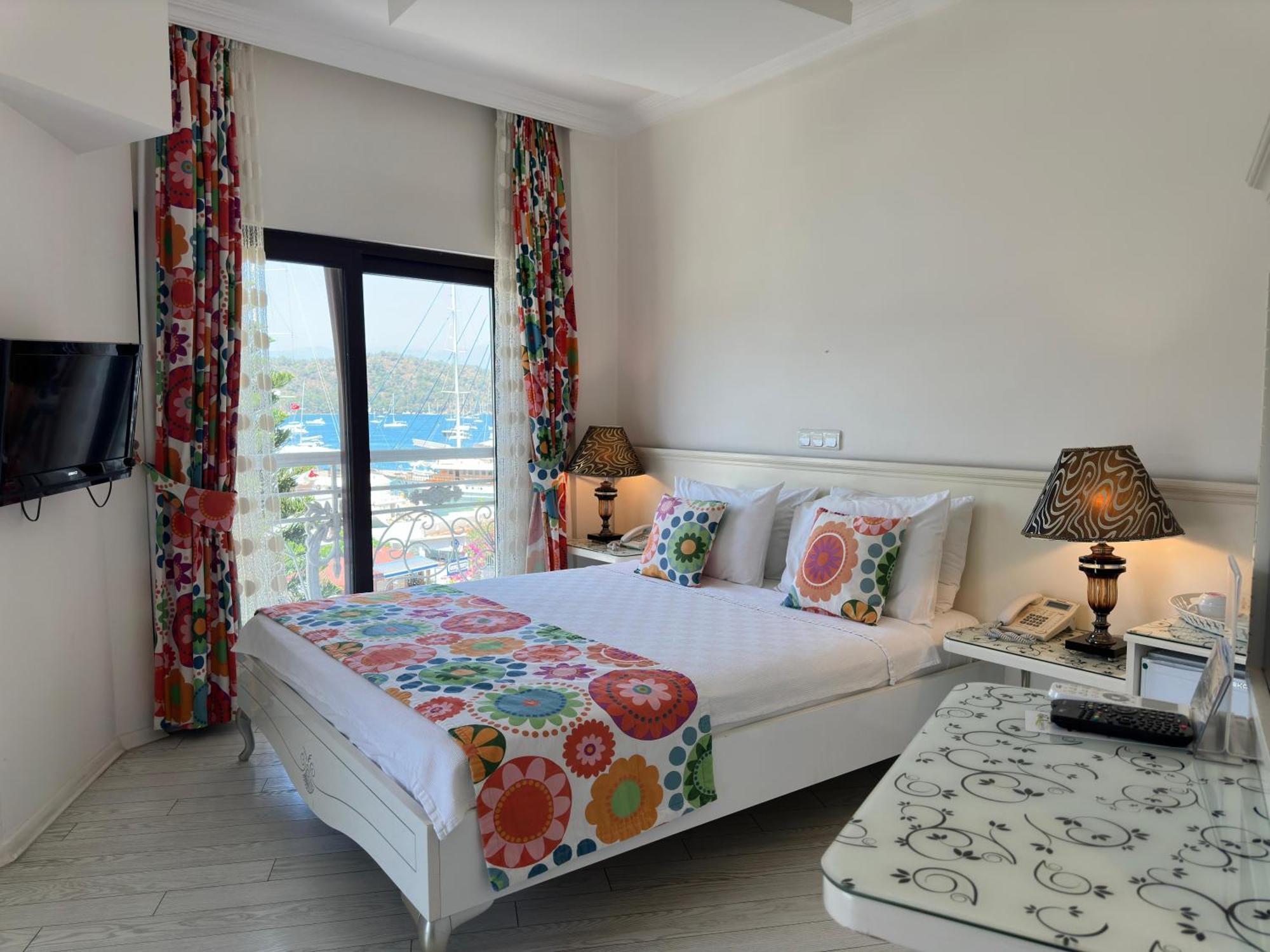 Ata Park Hotel Fethiye Zewnętrze zdjęcie