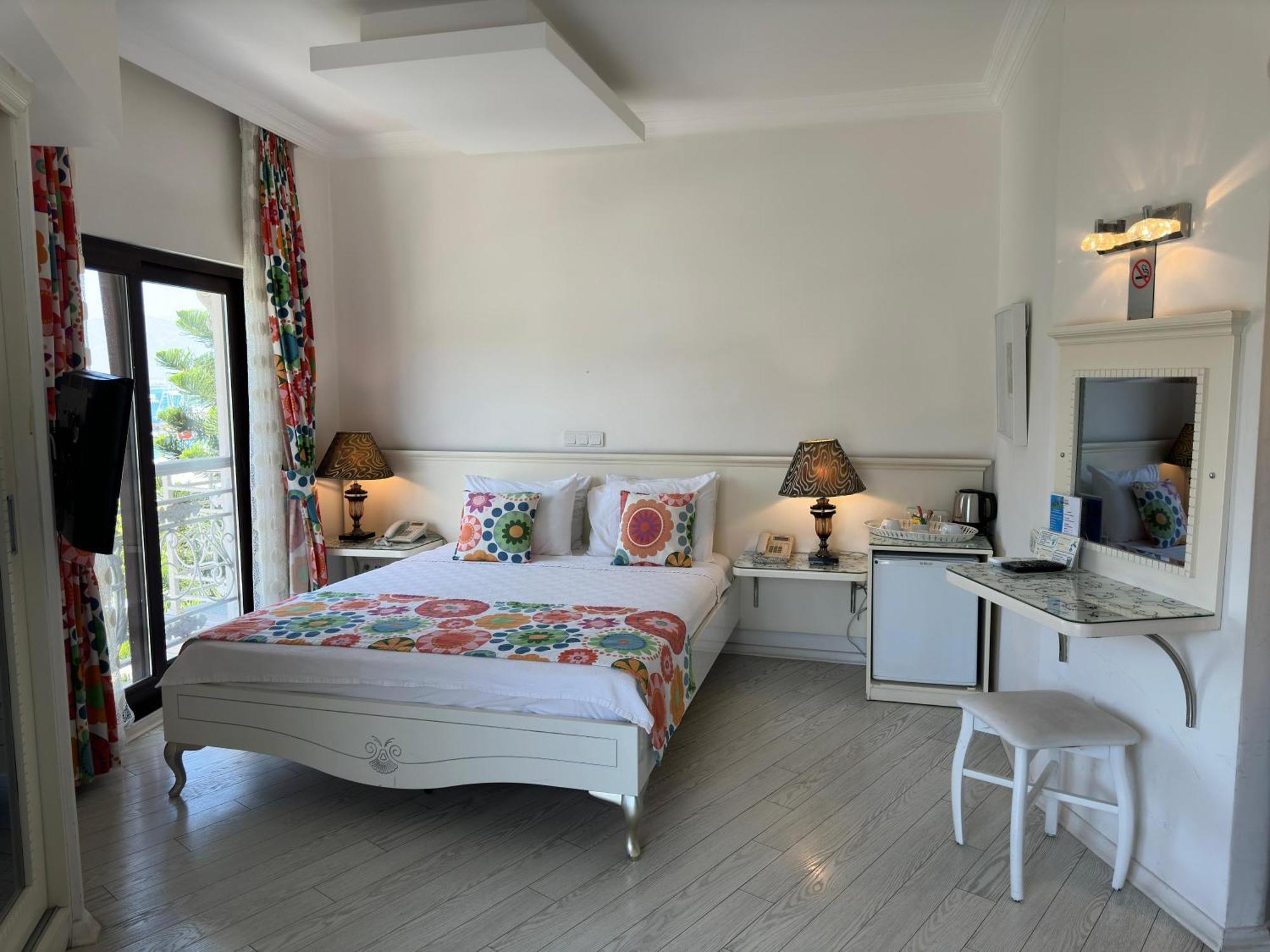 Ata Park Hotel Fethiye Zewnętrze zdjęcie