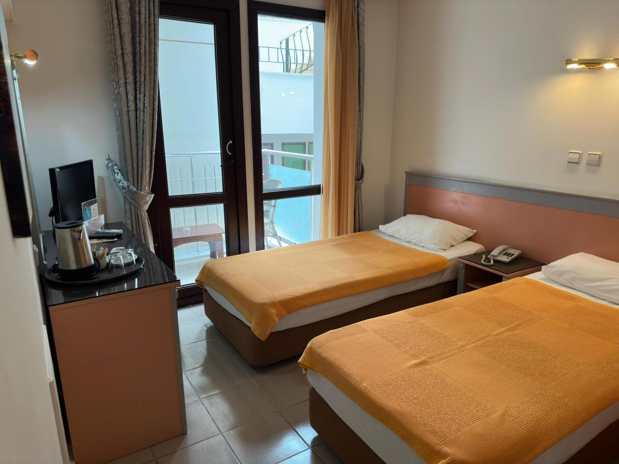 Ata Park Hotel Fethiye Zewnętrze zdjęcie