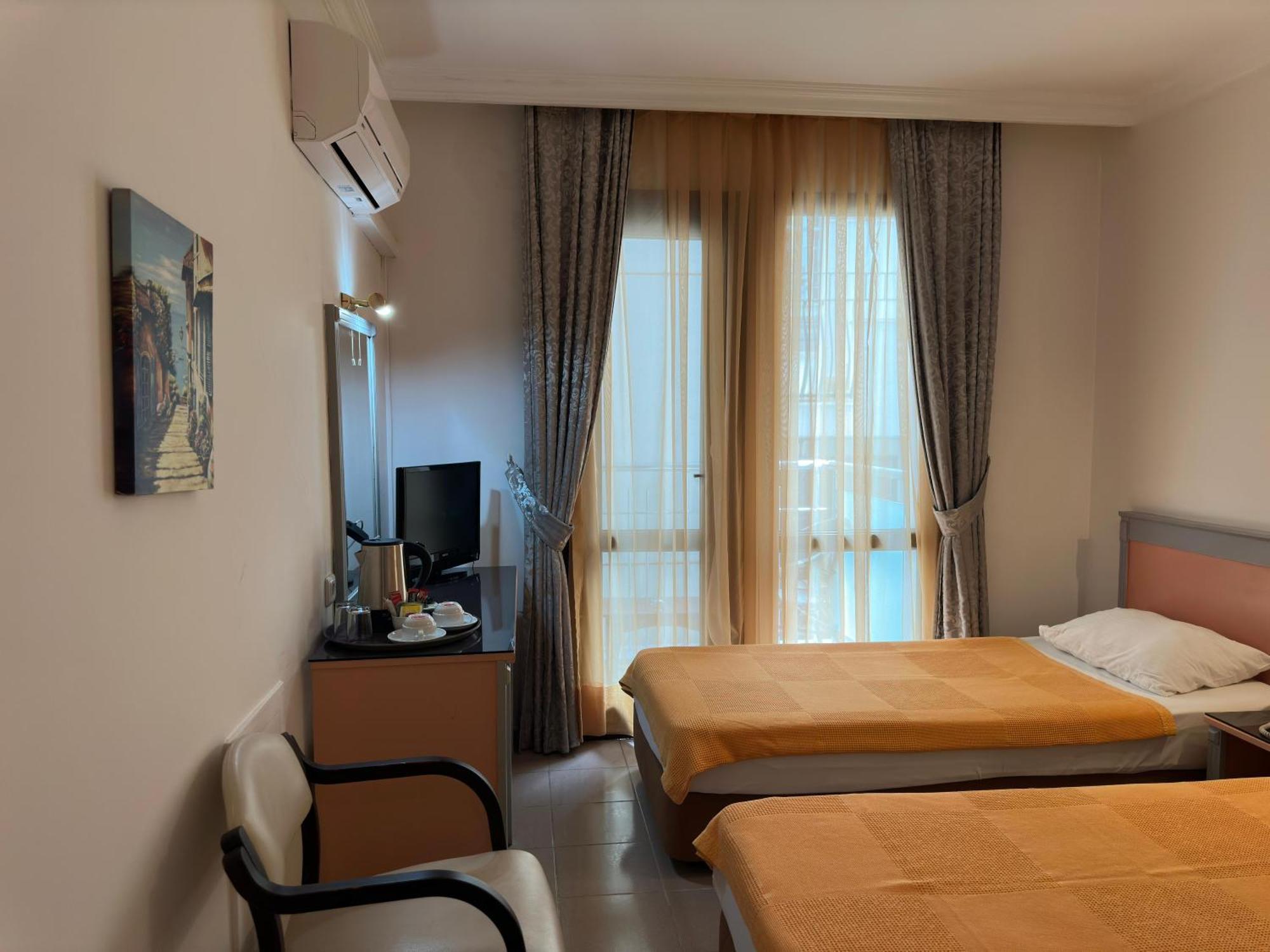 Ata Park Hotel Fethiye Zewnętrze zdjęcie