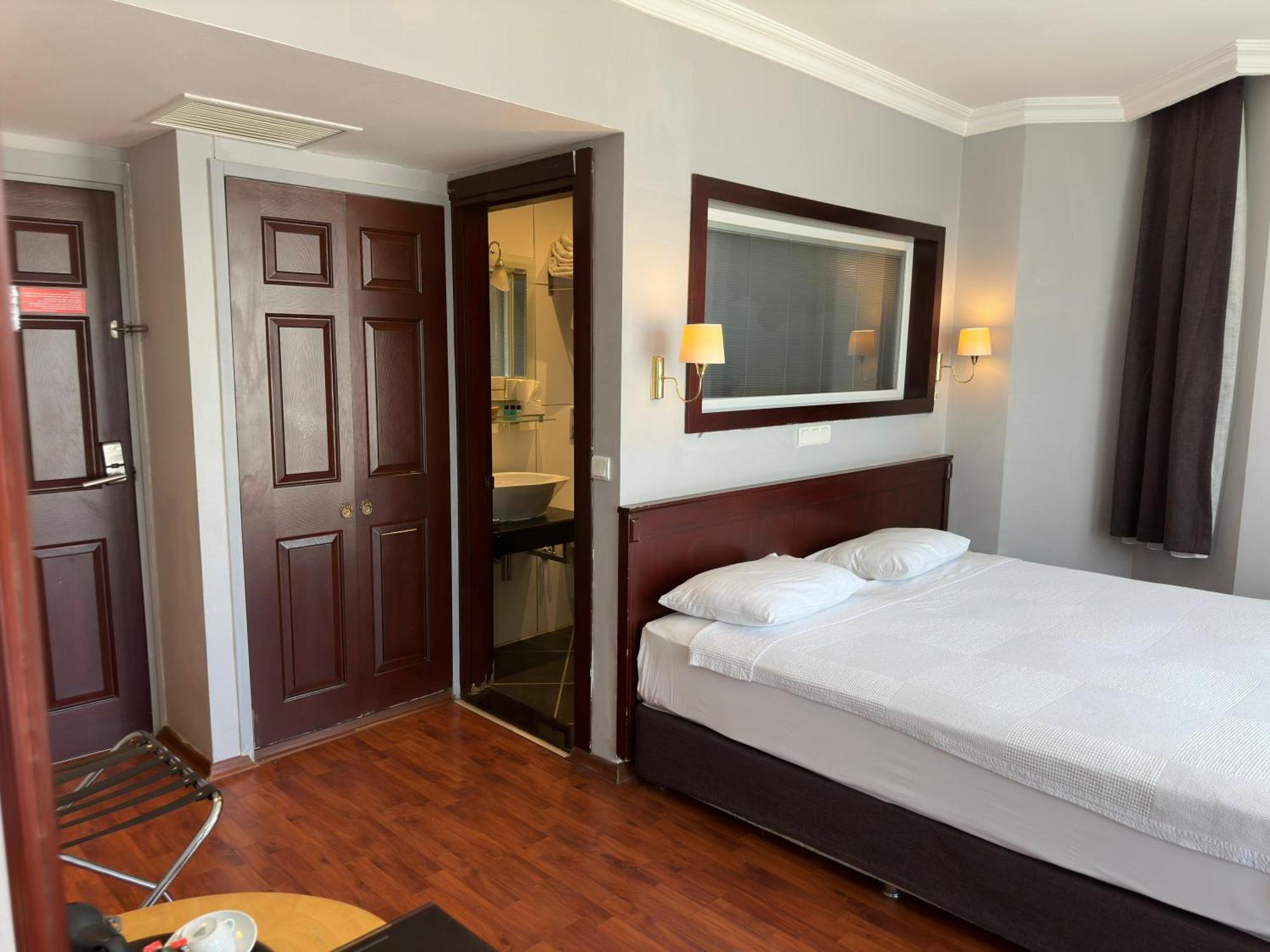 Ata Park Hotel Fethiye Zewnętrze zdjęcie